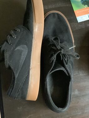 Nike Men’s Black Canvas Sneakers with Gum-Color Sole